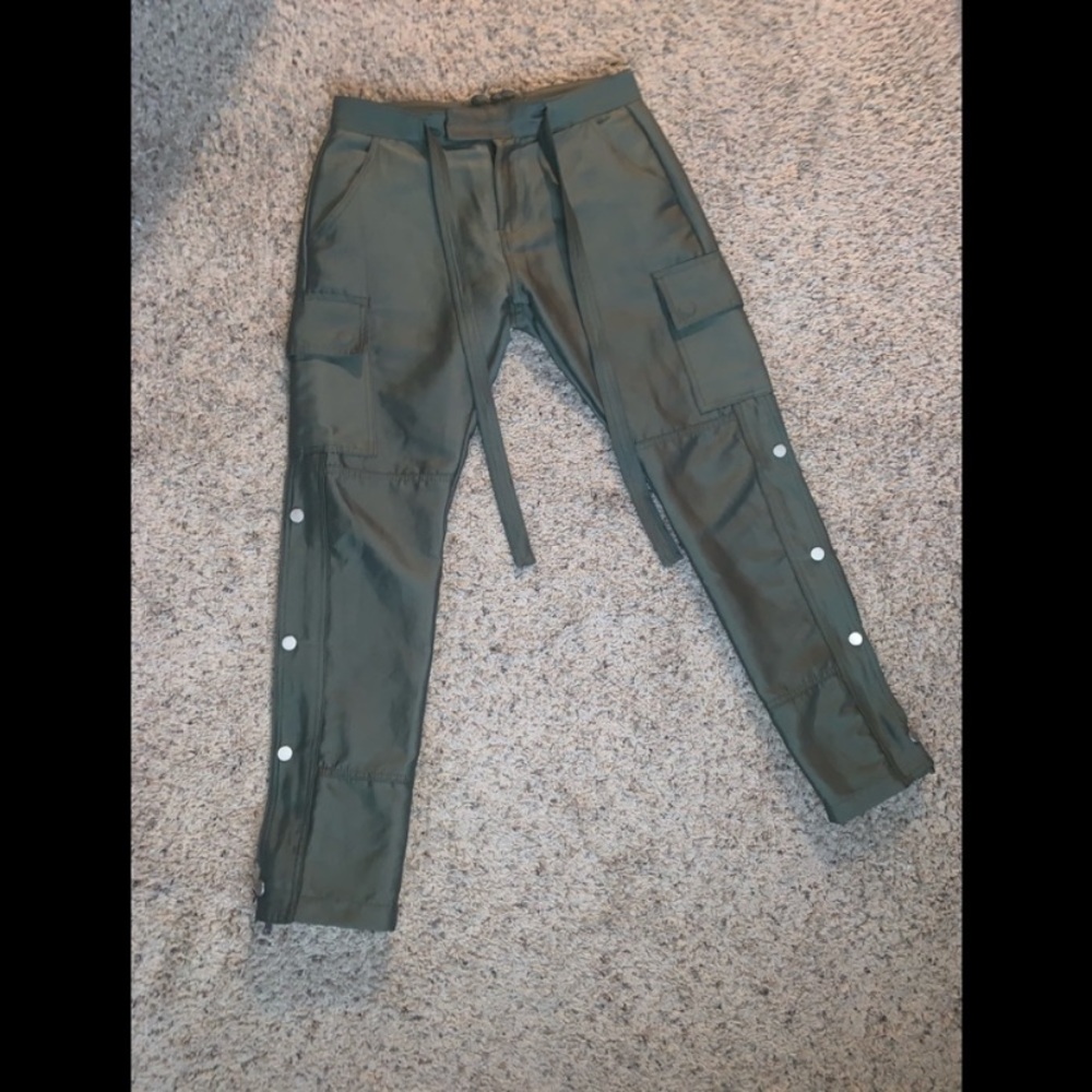 MNML Snap Zipper Cargo Pants - Olive size 32